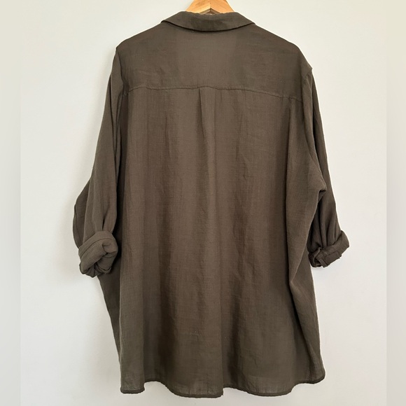 Solai Poolside Oversized Button Top Espresso - Picture 5 of 8